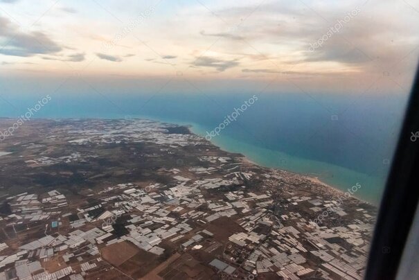 Veduta aerea del territorio di Fiumicino e della costa
