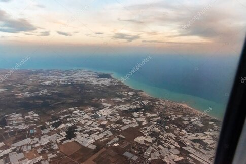 Veduta aerea del territorio di Fiumicino e della costa